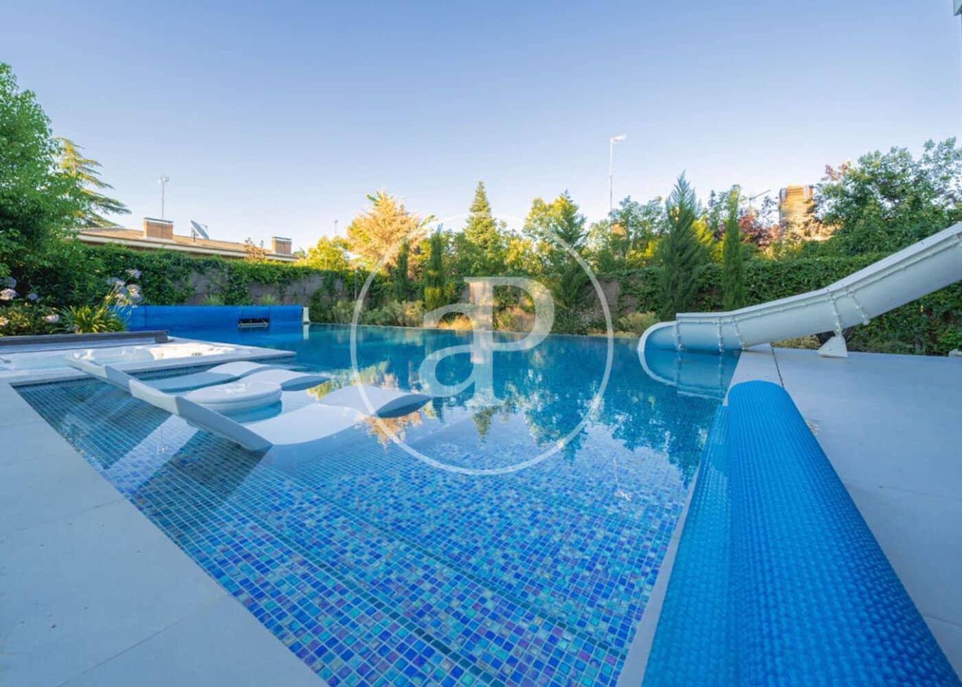 7 slaapkamer Villa te koop in Madrid stad met zwembad - € 6.800.000 (Ref: 9677756)