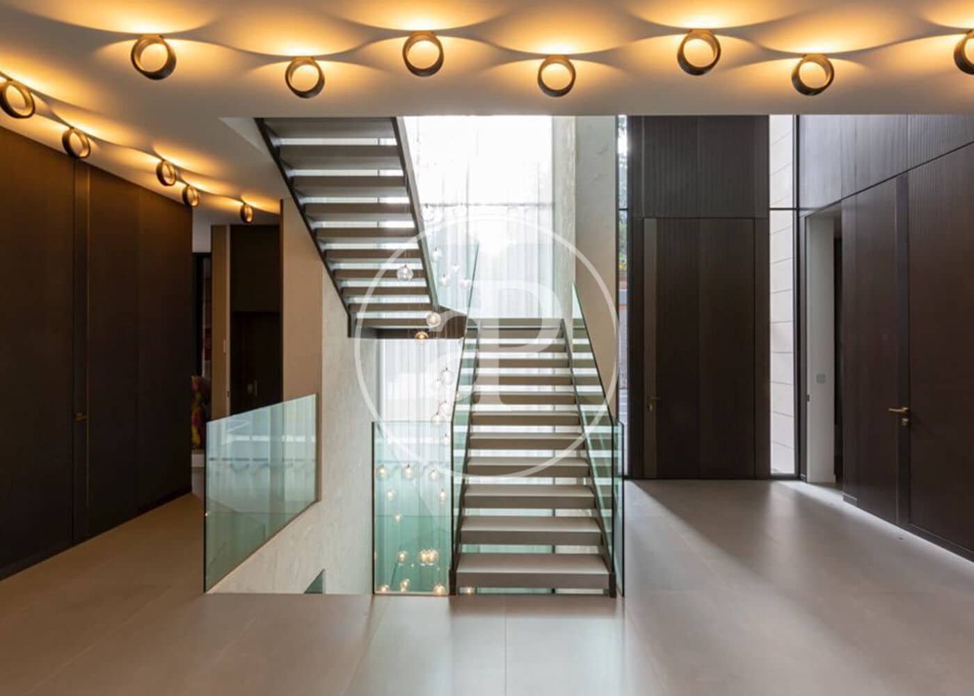 7 slaapkamer Villa te koop in Madrid stad met zwembad - € 6.800.000 (Ref: 9677756)