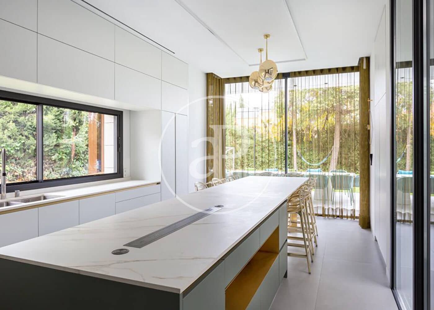 7 slaapkamer Villa te koop in Madrid stad met zwembad - € 6.800.000 (Ref: 9677756)