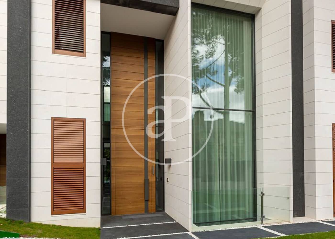 7 slaapkamer Villa te koop in Madrid stad met zwembad - € 6.800.000 (Ref: 9677756)