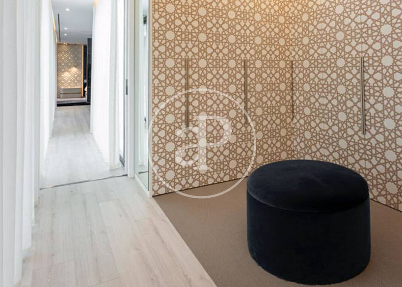 7 slaapkamer Villa te koop in Madrid stad met zwembad - € 6.800.000 (Ref: 9677756)