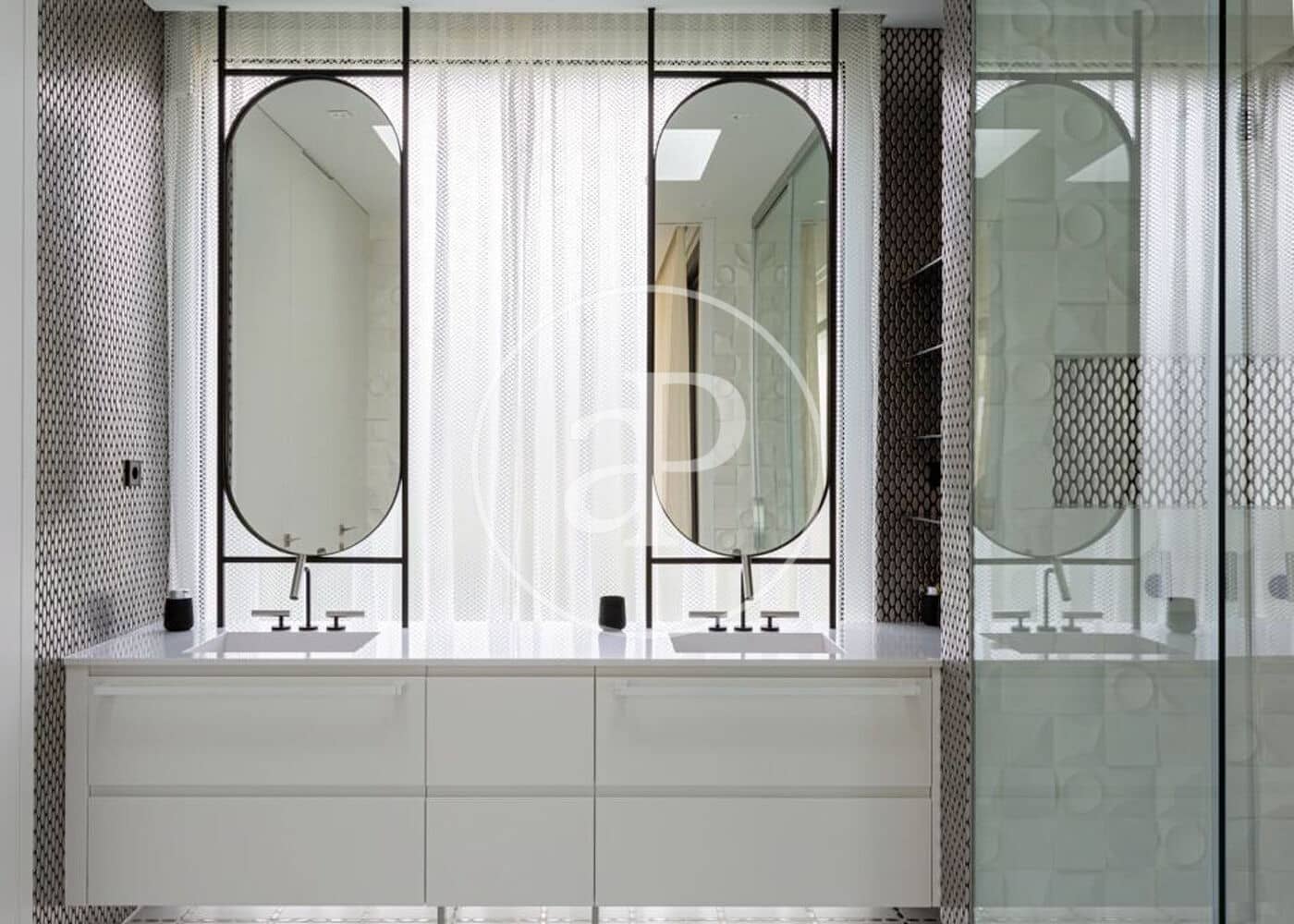 7 slaapkamer Villa te koop in Madrid stad met zwembad - € 6.800.000 (Ref: 9677756)