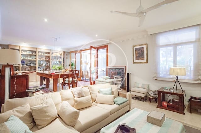 7 slaapkamer Villa te koop in Pozuelo de Alarcón met zwembad - € 1.650.000 (Ref: 9686443)