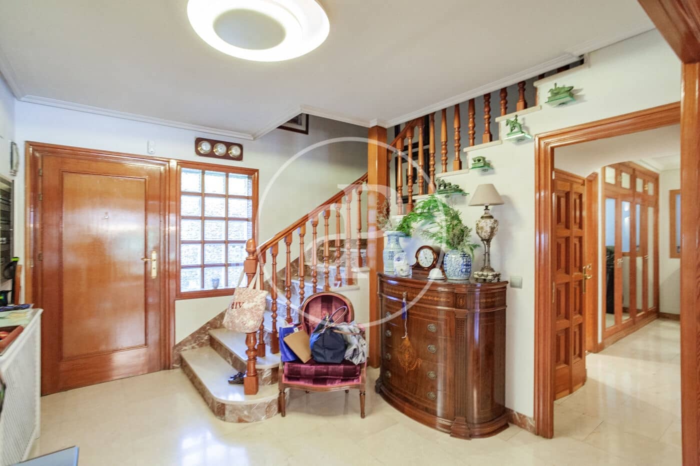 7 bedroom Villa for sale in Pozuelo de Alarcon with pool - € 1,650,000 (Ref: 9686443)