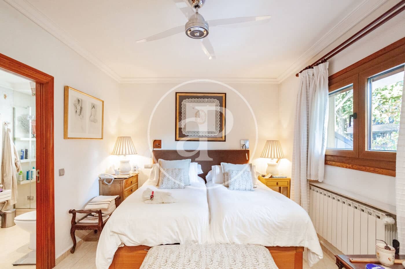 7 bedroom Villa for sale in Pozuelo de Alarcon with pool - € 1,650,000 (Ref: 9686443)