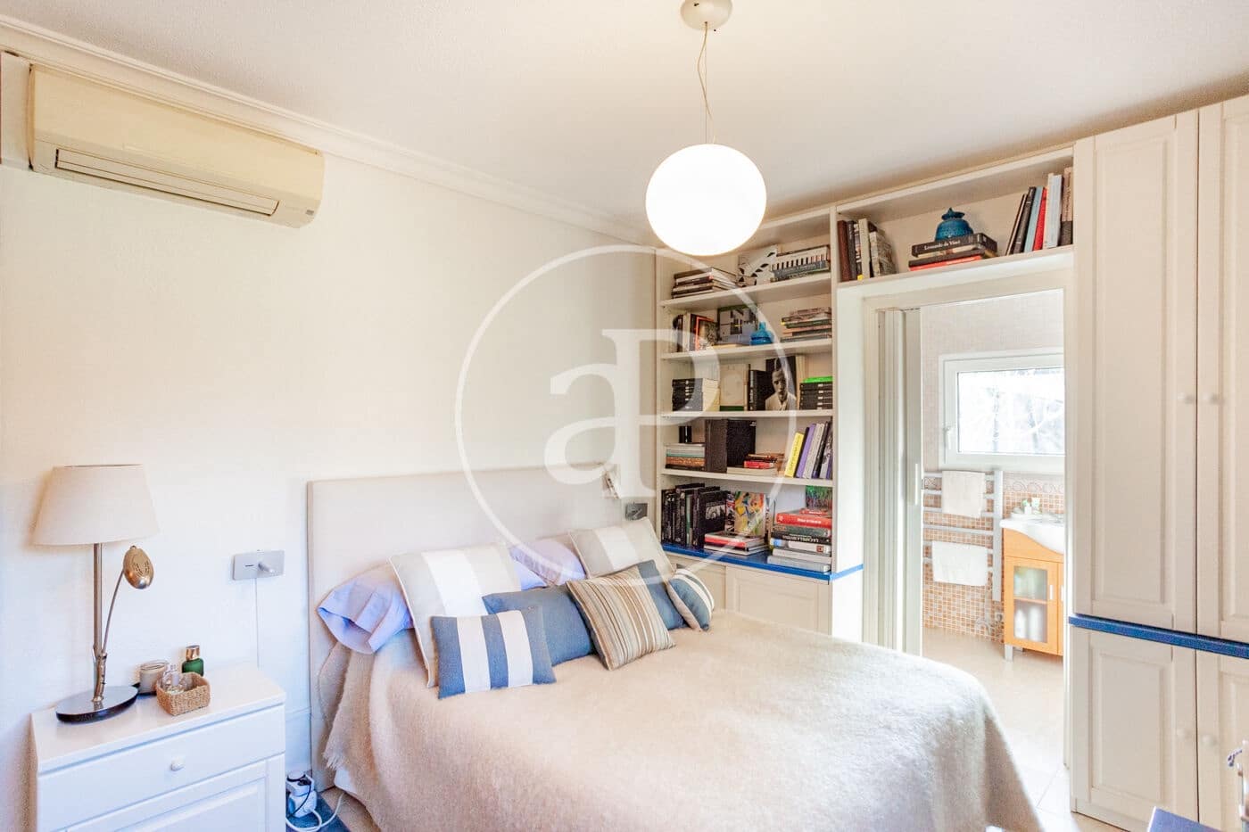 7 bedroom Villa for sale in Pozuelo de Alarcon with pool - € 1,650,000 (Ref: 9686443)