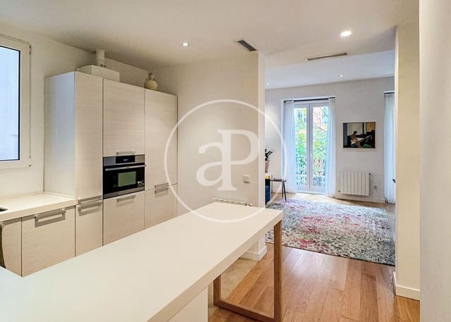 1 soverom Leilighet til leie i Almagro, Madrid by - € 2 300 (Ref: 9686444)