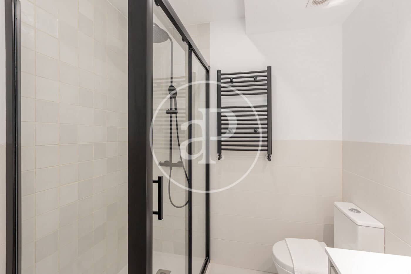 3 camera da letto Appartamento da affittare in Madrid citta - 3.000 € (Rif: 9686445)