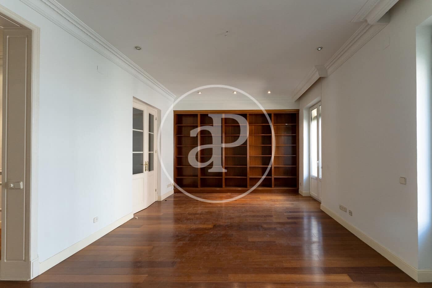 2 bedroom Apartment for rent in Madrid city - € 4,250 (Ref: 9686446)