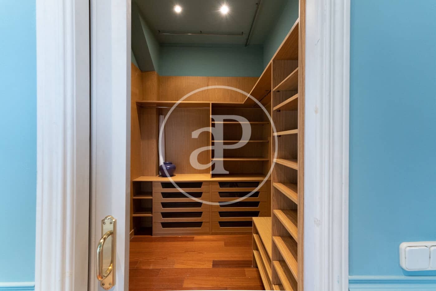 2 bedroom Apartment for rent in Madrid city - € 4,250 (Ref: 9686446)