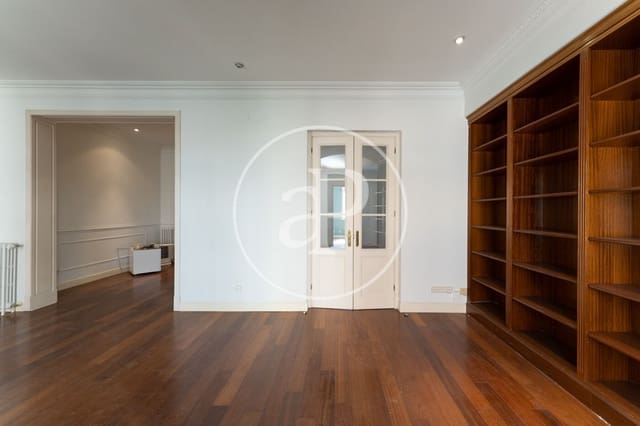 2 bedroom Apartment for rent in Almagro, Madrid city - € 4,250 (Ref: 9686446)