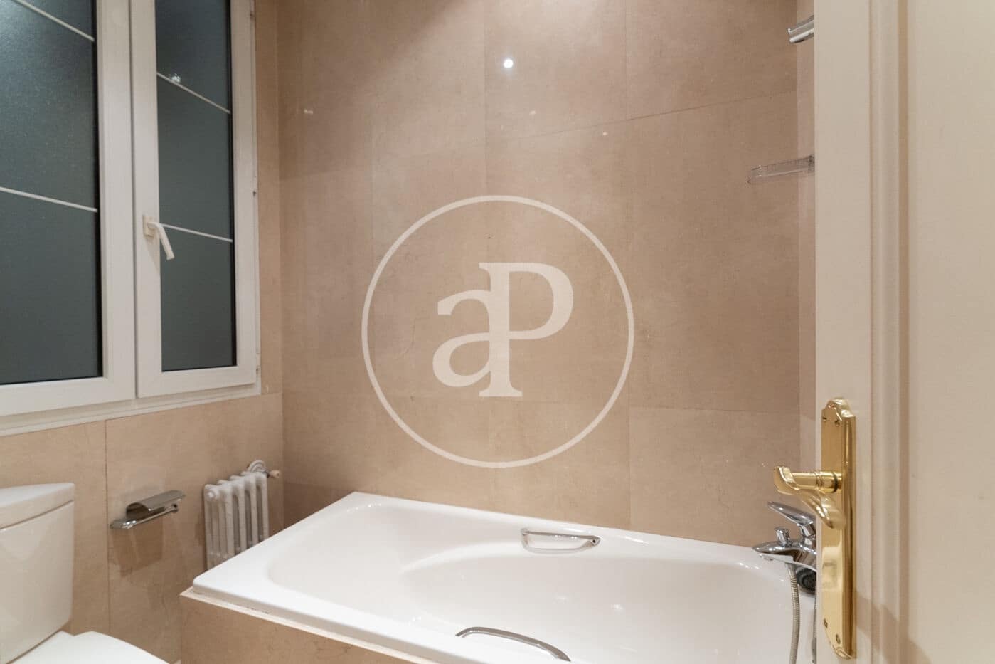 2 bedroom Apartment for rent in Madrid city - € 4,250 (Ref: 9686446)