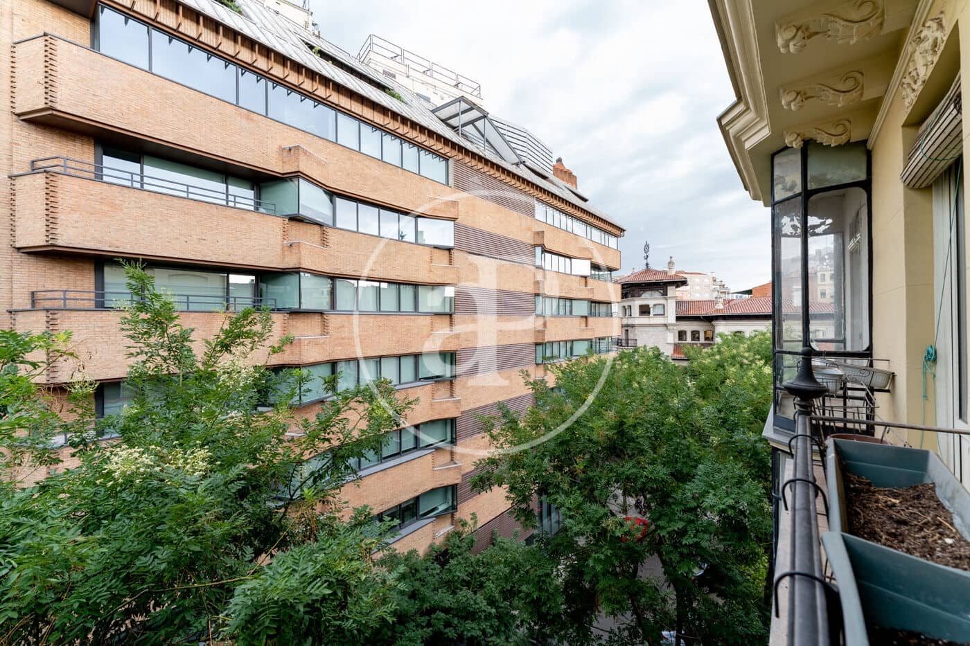 2 bedroom Apartment for rent in Madrid city - € 4,250 (Ref: 9686446)