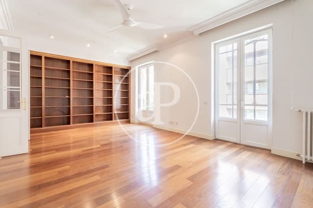 2 slaapkamer Appartement te huur in Almagro, Madrid stad - € 4.250 (Ref: 9686446)