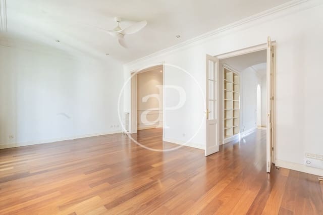 2 slaapkamer Appartement te huur in Almagro, Madrid stad - € 4.250 (Ref: 9686446)