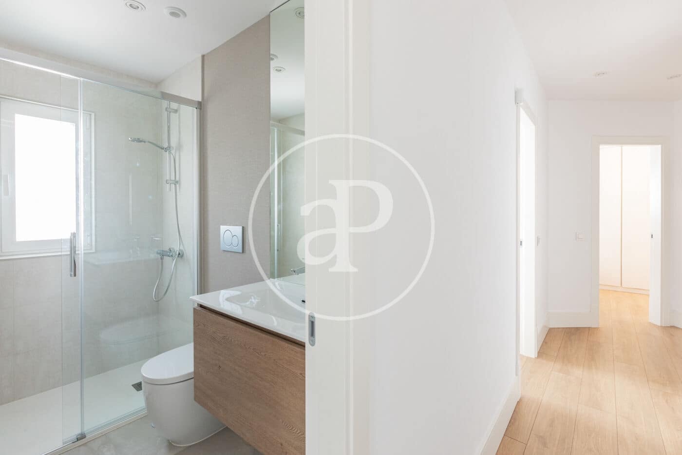 2 bedroom Apartment for rent in Madrid city with pool - € 3,300 (Ref: 9686448)