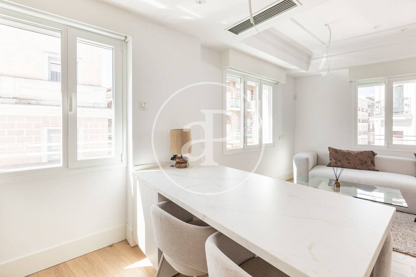 2 bedroom Apartment for rent in Madrid city with pool - € 3,300 (Ref: 9686448)