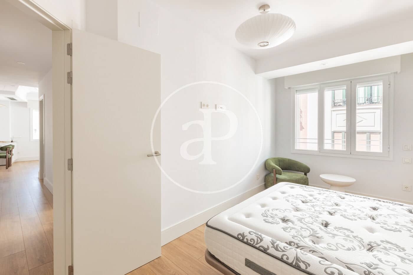 2 bedroom Apartment for rent in Madrid city with pool - € 3,300 (Ref: 9686448)