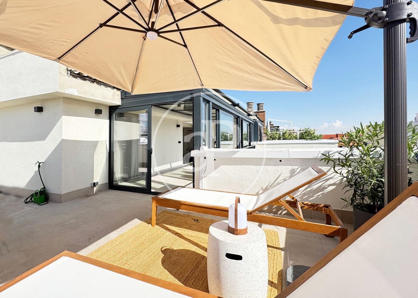 3 bedroom Apartment for sale in Madrid city - € 2,190,000 (Ref: 9686449)