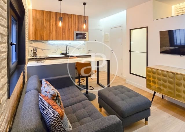 1 slaapkamer Appartement te huur in Imperial, Madrid stad - € 1.350 (Ref: 9690625)