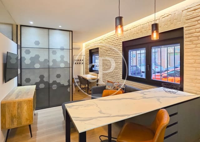 1 slaapkamer Appartement te huur in Imperial, Madrid stad - € 1.350 (Ref: 9690625)