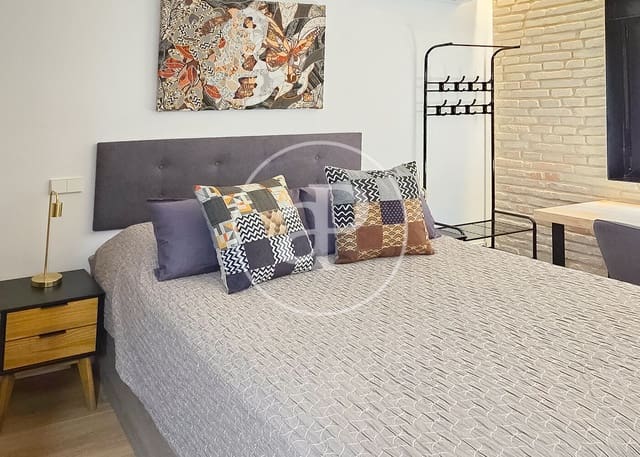 1 slaapkamer Appartement te huur in Imperial, Madrid stad - € 1.350 (Ref: 9690625)