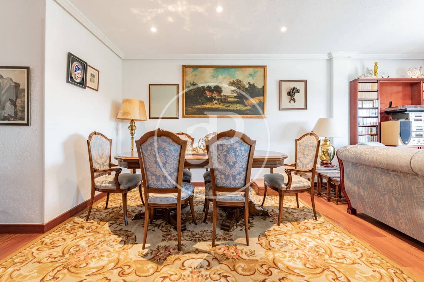 4 bedroom Apartment for sale in Madrid city with pool - € 1,350,000 (Ref: 9690631)