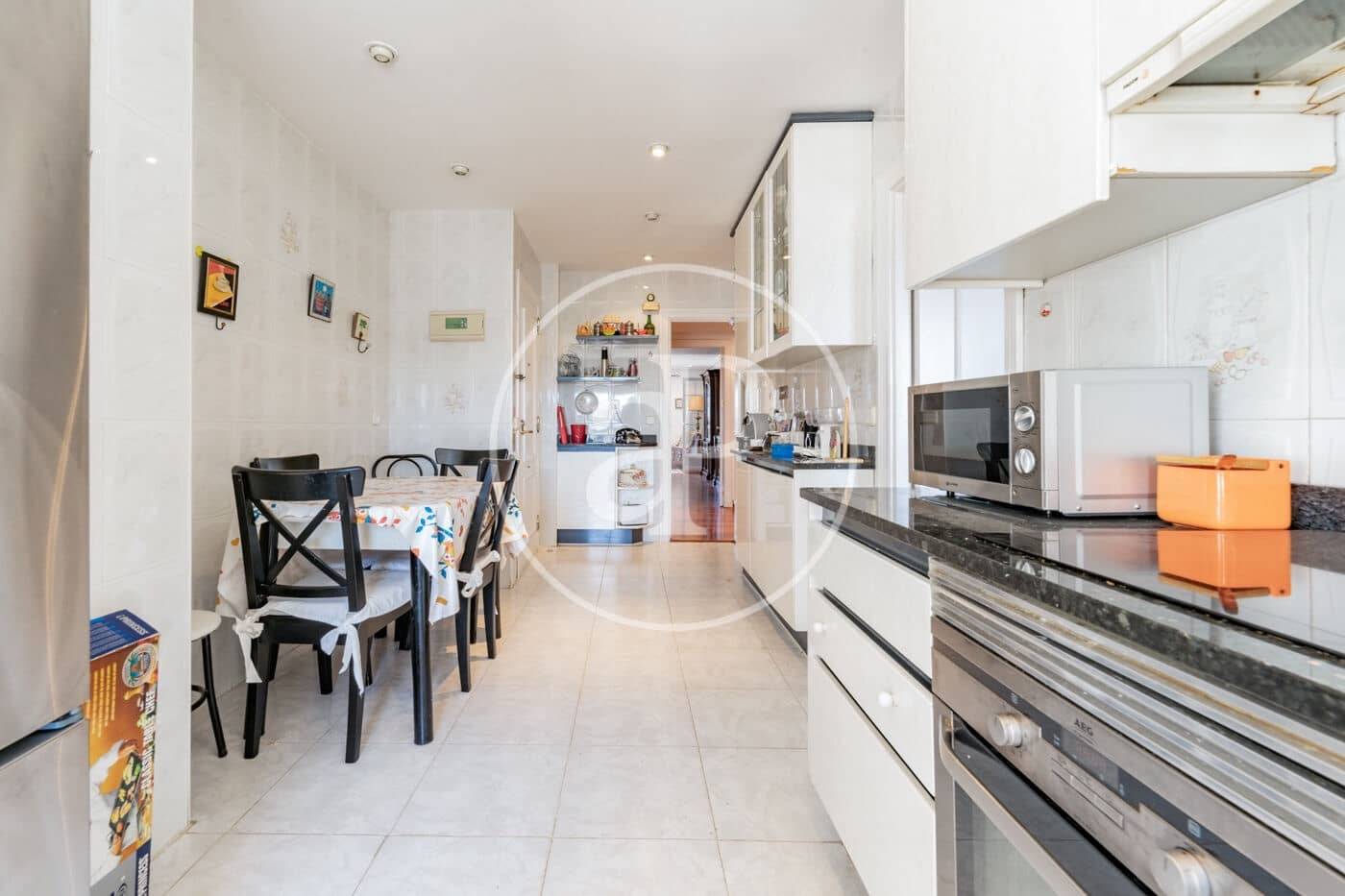 4 bedroom Apartment for sale in Madrid city with pool - € 1,350,000 (Ref: 9690631)