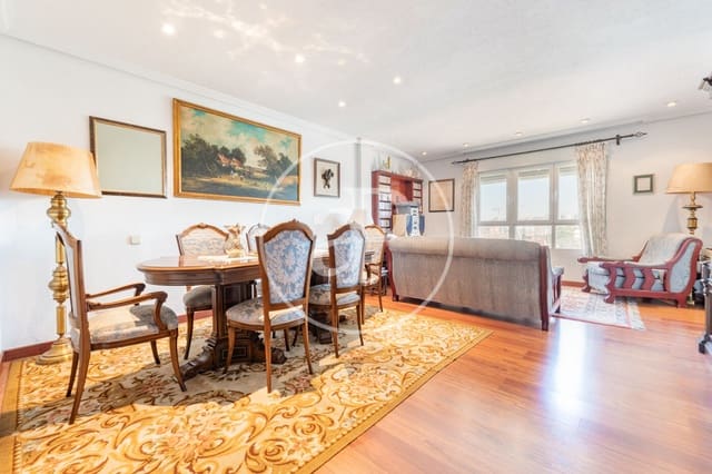 4 soveværelse Lejlighed til salg i Nueva España, Madrid by med swimmingpool - € 1.350.000 (Ref: 9690631)