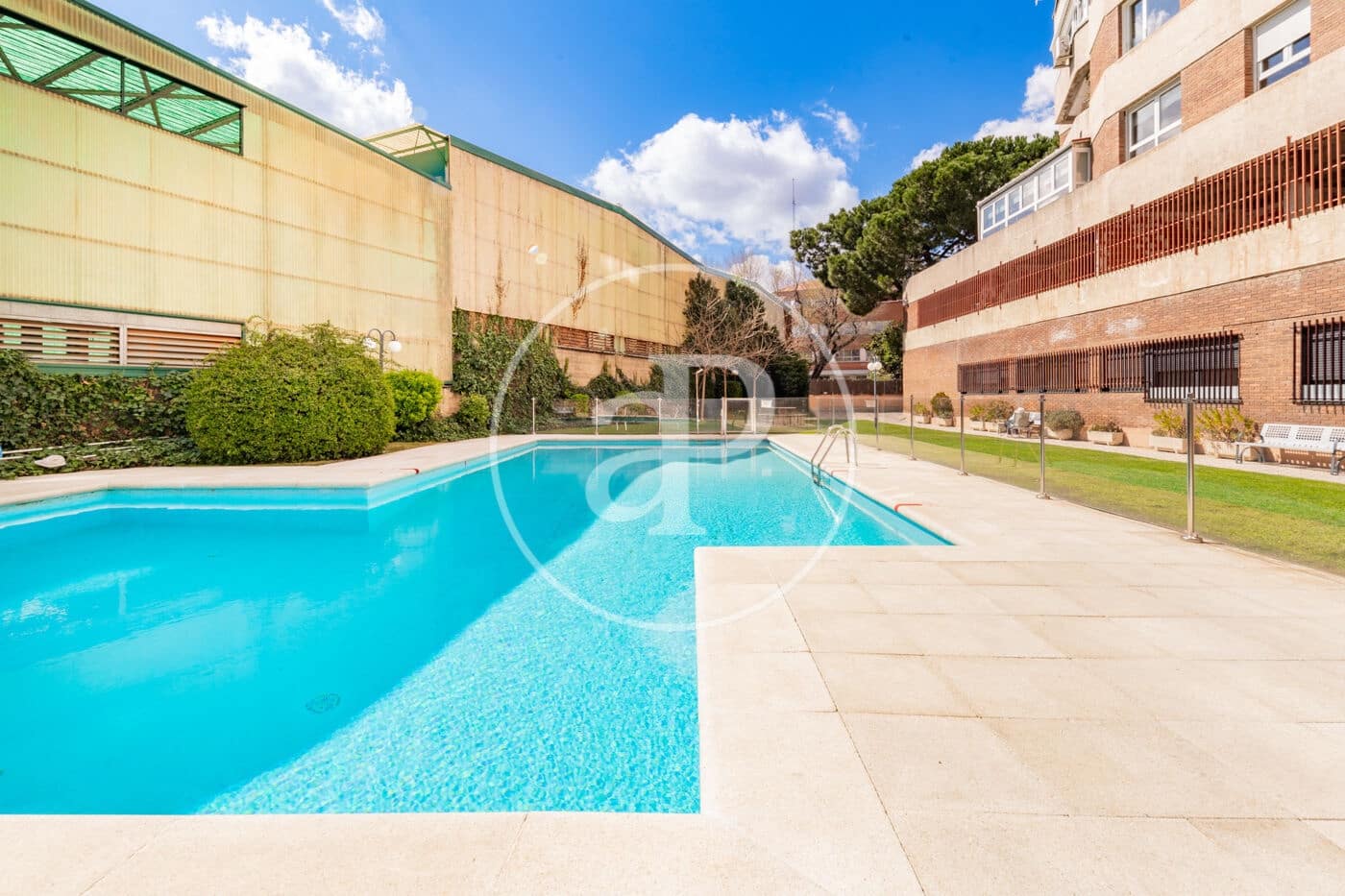 4 bedroom Apartment for sale in Madrid city with pool - € 1,350,000 (Ref: 9690631)