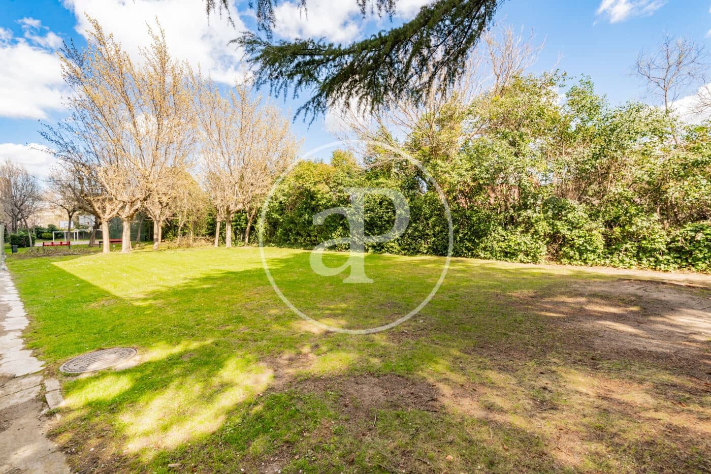 4 bedroom Apartment for sale in Madrid city with pool - € 1,350,000 (Ref: 9690631)