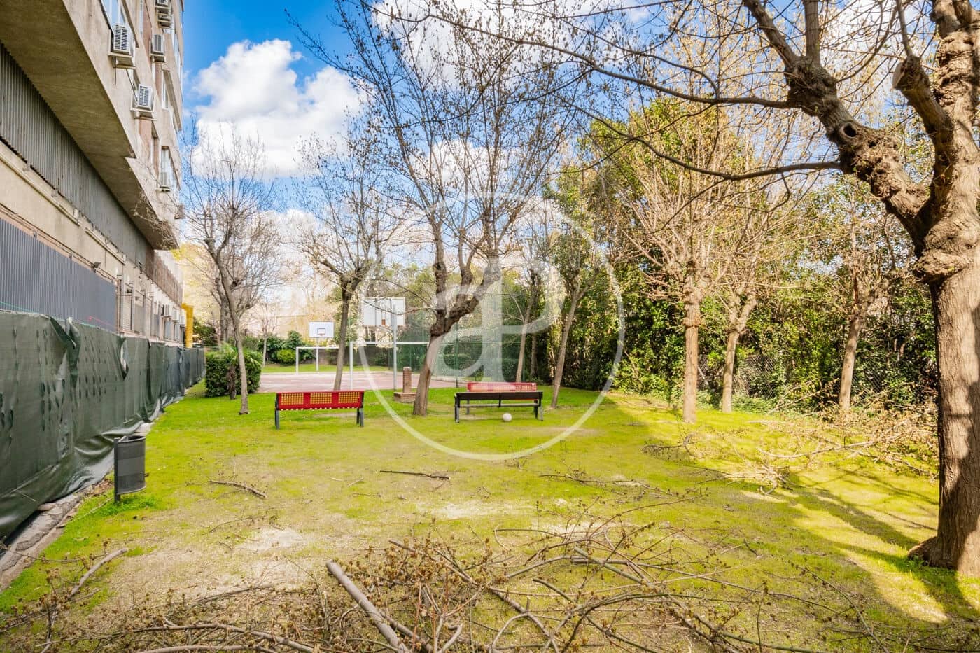 4 bedroom Apartment for sale in Madrid city with pool - € 1,350,000 (Ref: 9690631)