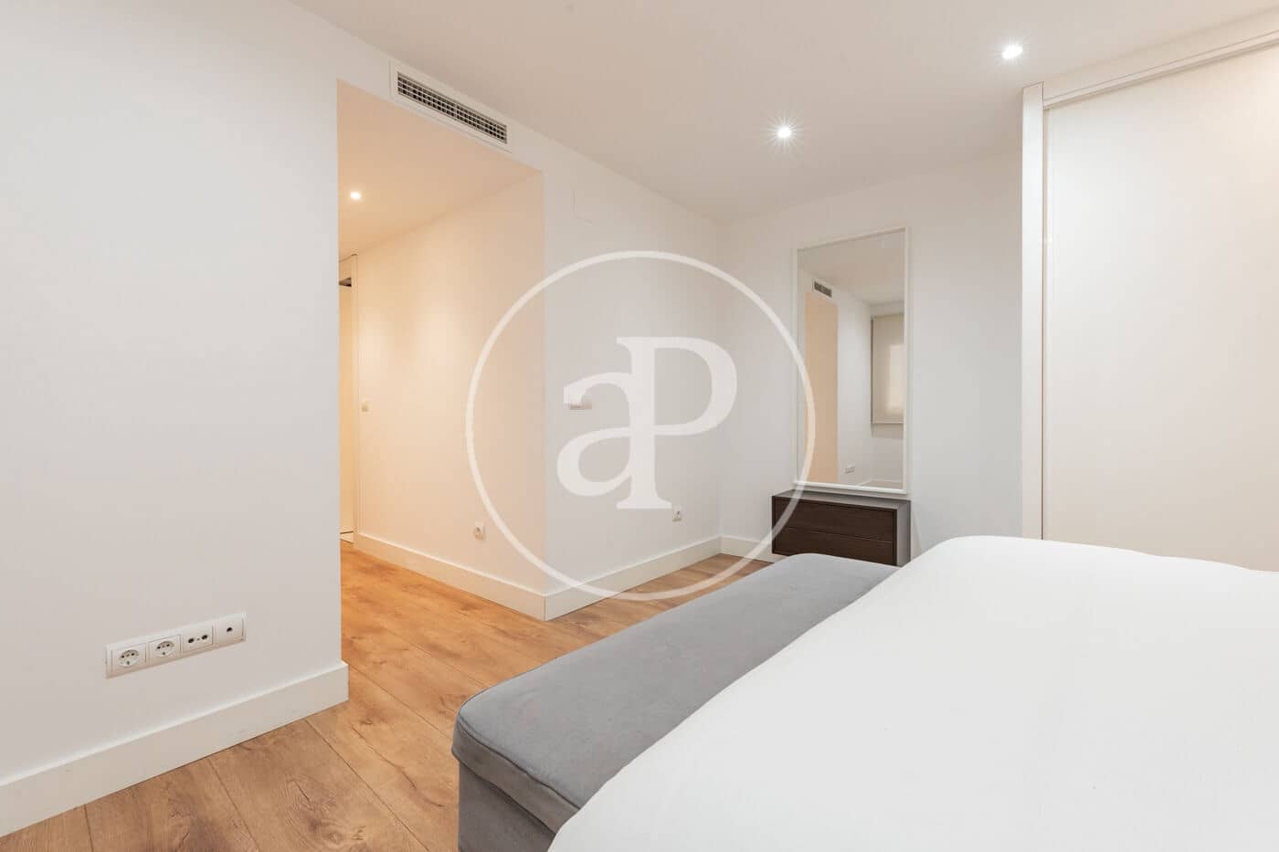 3 bedroom Apartment for rent in Madrid city - € 3,500 (Ref: 9695356)