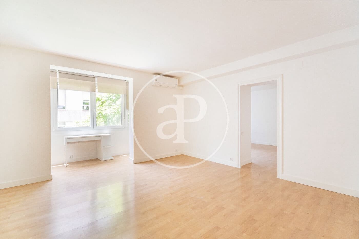 2 bedroom Apartment for rent in Madrid city - € 2,300 (Ref: 9695359)