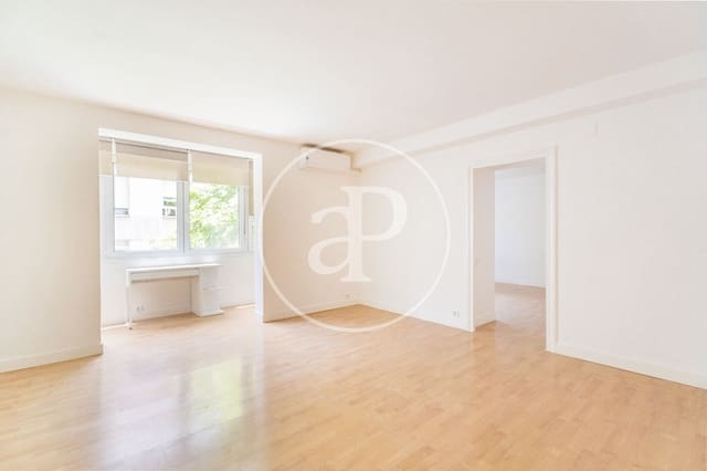 2 bedroom Apartment for rent in El Viso, Madrid city - € 2,450 (Ref: 9695359)
