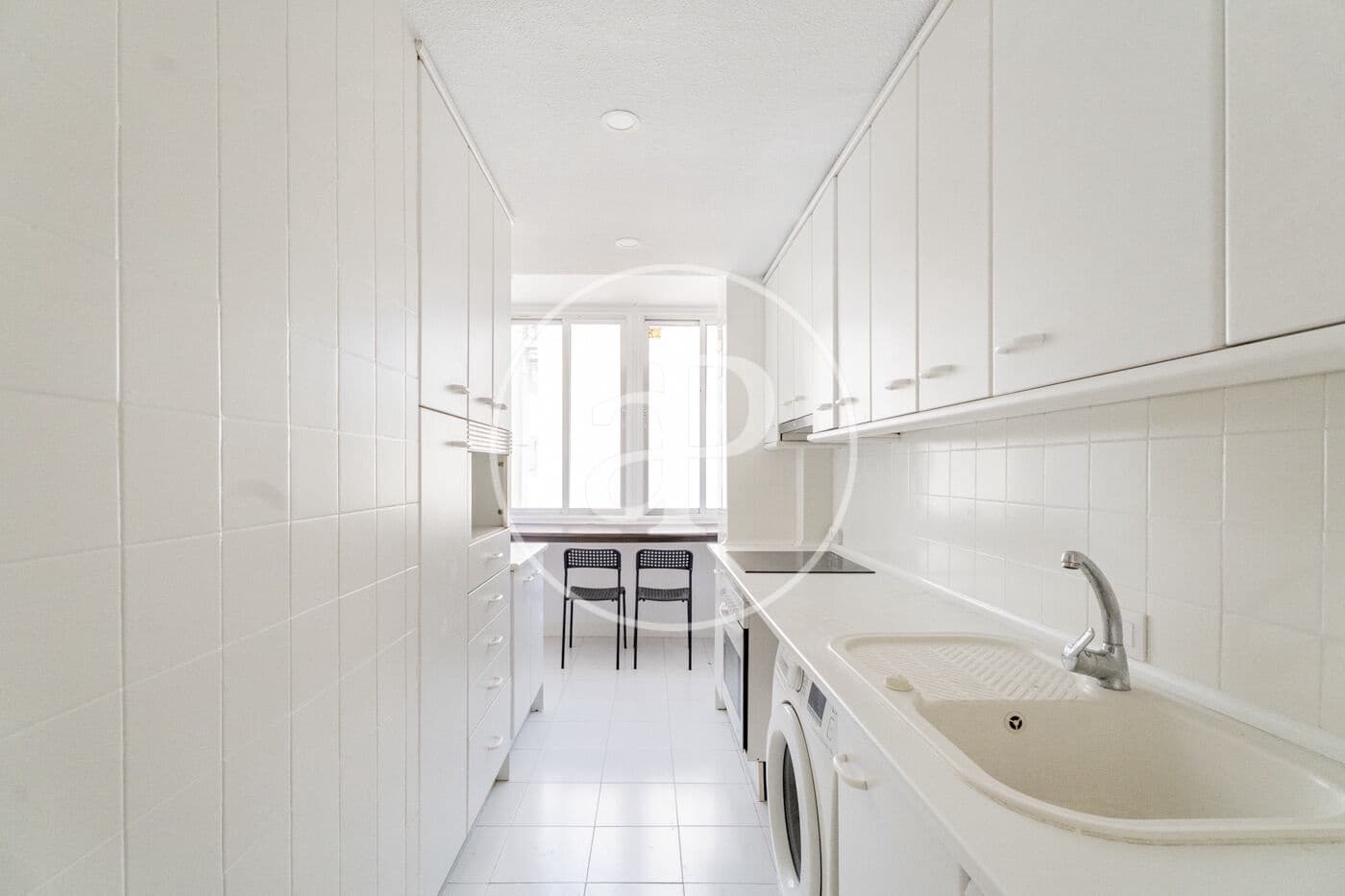 2 bedroom Apartment for rent in Madrid city - € 2,300 (Ref: 9695359)