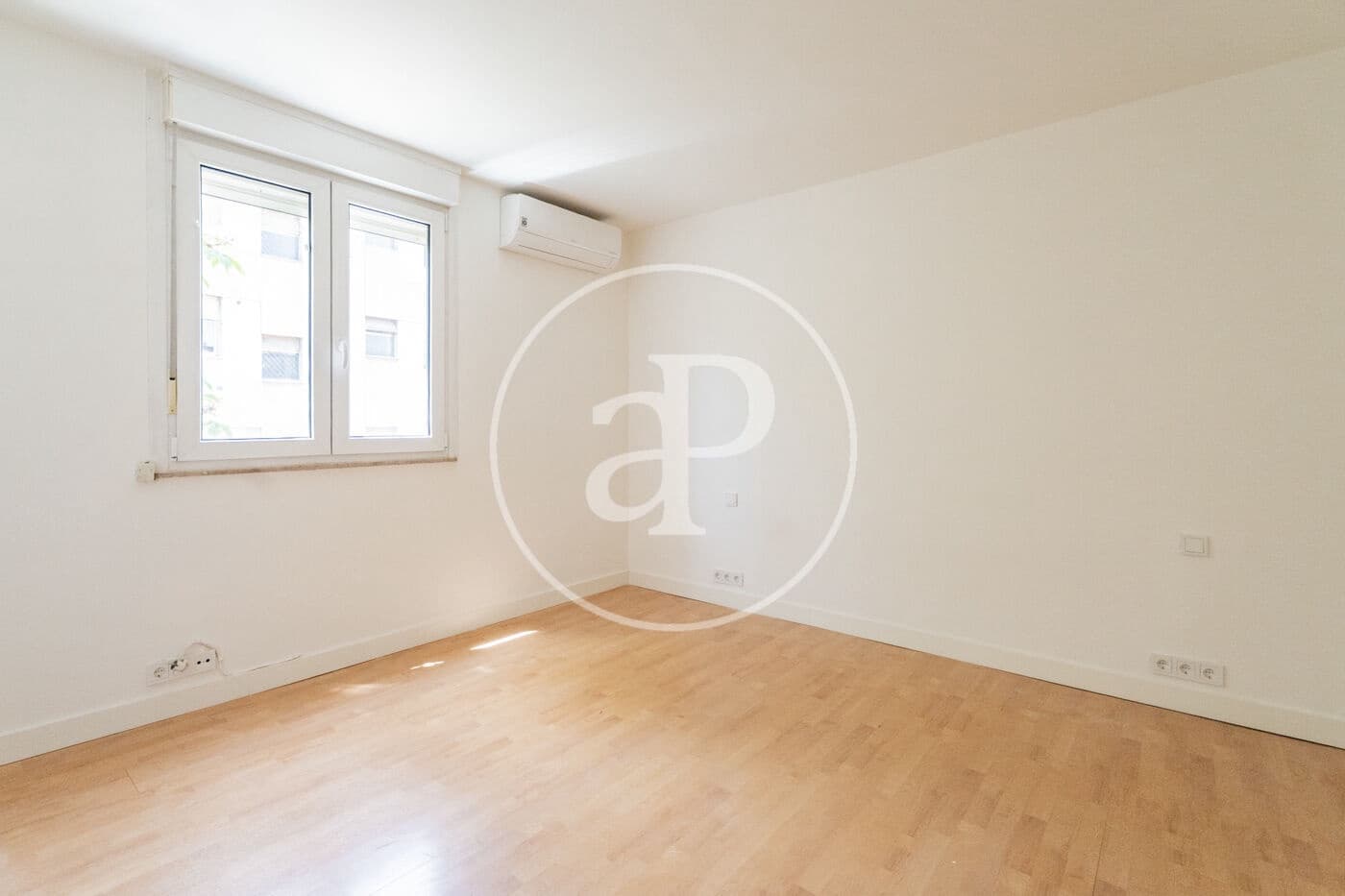2 bedroom Apartment for rent in Madrid city - € 2,300 (Ref: 9695359)
