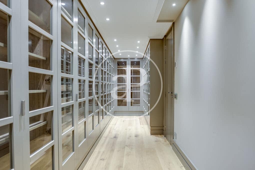 1 bedroom Apartment for rent in Madrid city - € 9,000 (Ref: 9695360)