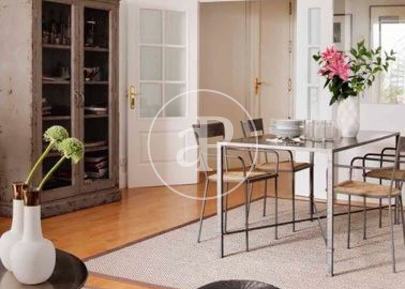 Apartamento de 3 habitaciones en Madrid ciudad en alquiler - 3.960 € (Ref: 9695361)