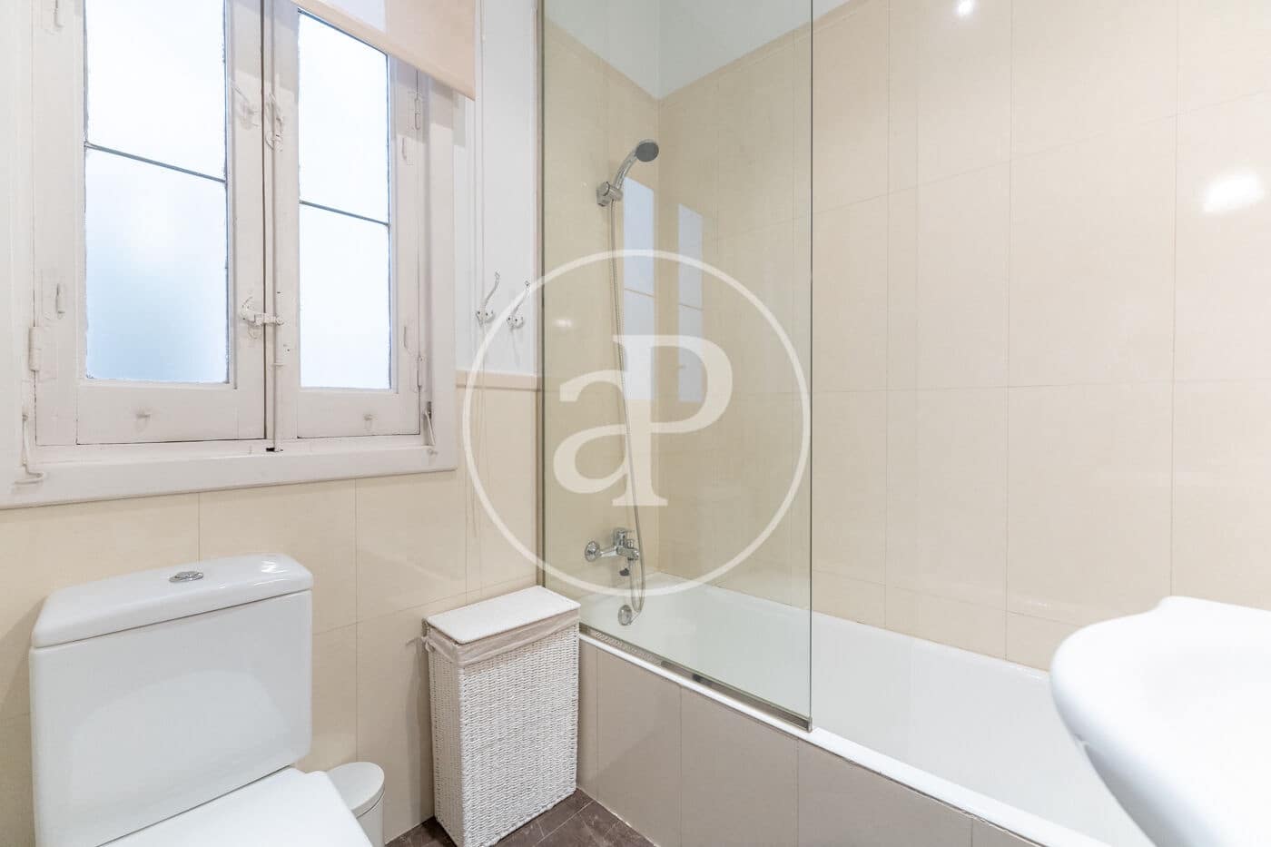 Apartamento de 3 habitaciones en Madrid ciudad en alquiler - 3.960 € (Ref: 9695361)