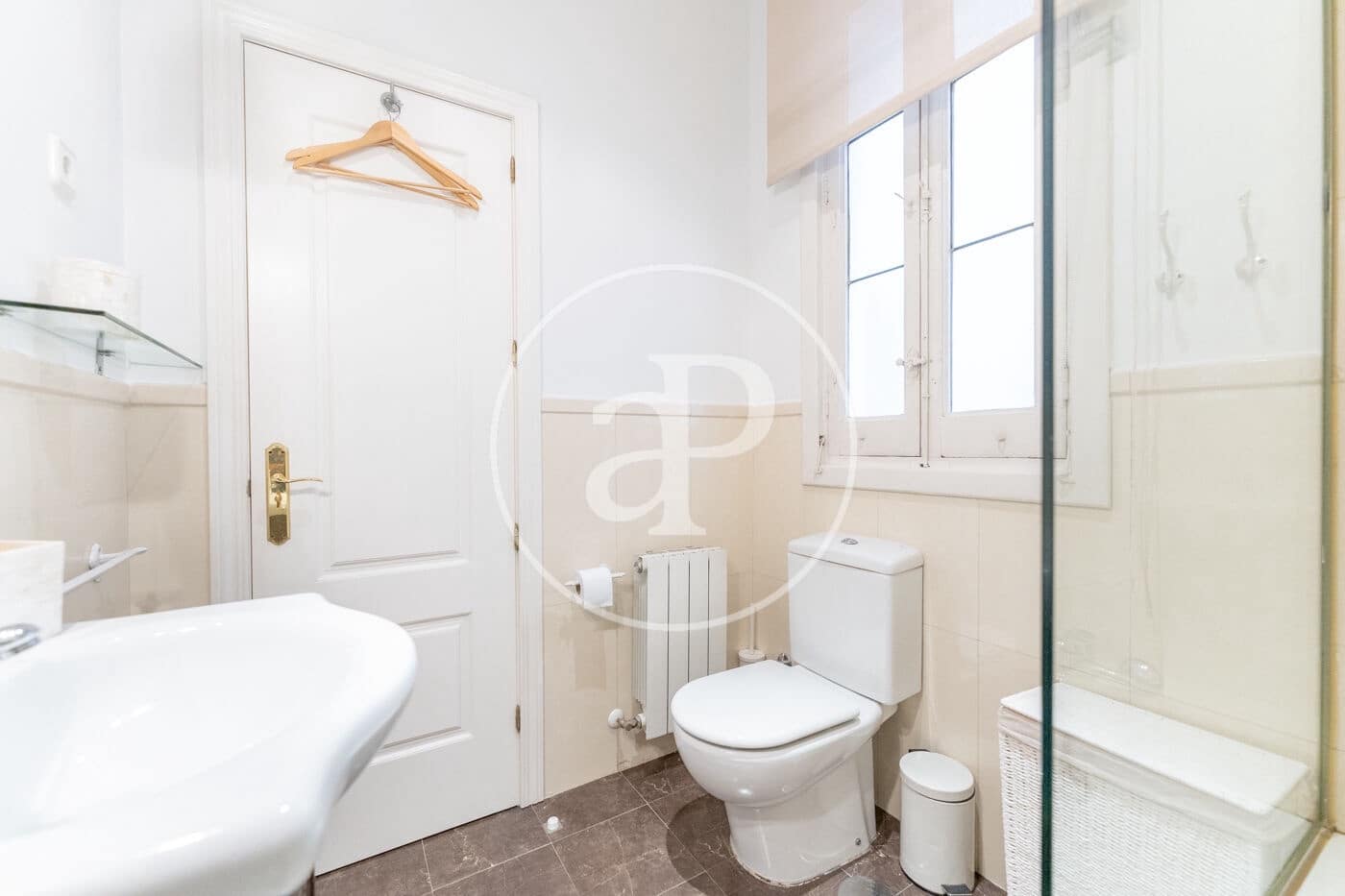 Apartamento de 3 habitaciones en Madrid ciudad en alquiler - 3.960 € (Ref: 9695361)