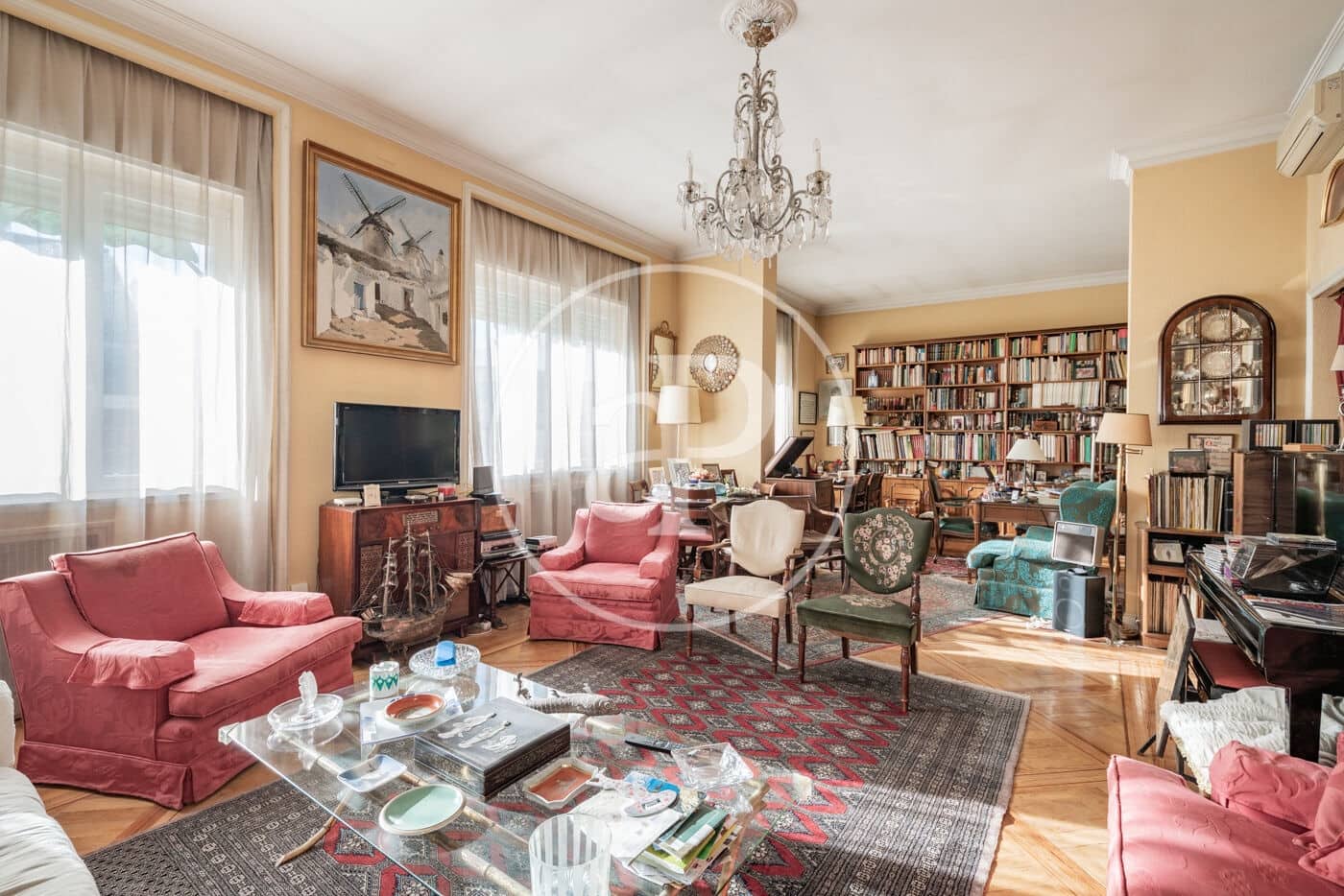 6 bedroom Apartment for sale in Madrid city - € 2,350,000 (Ref: 9698838)