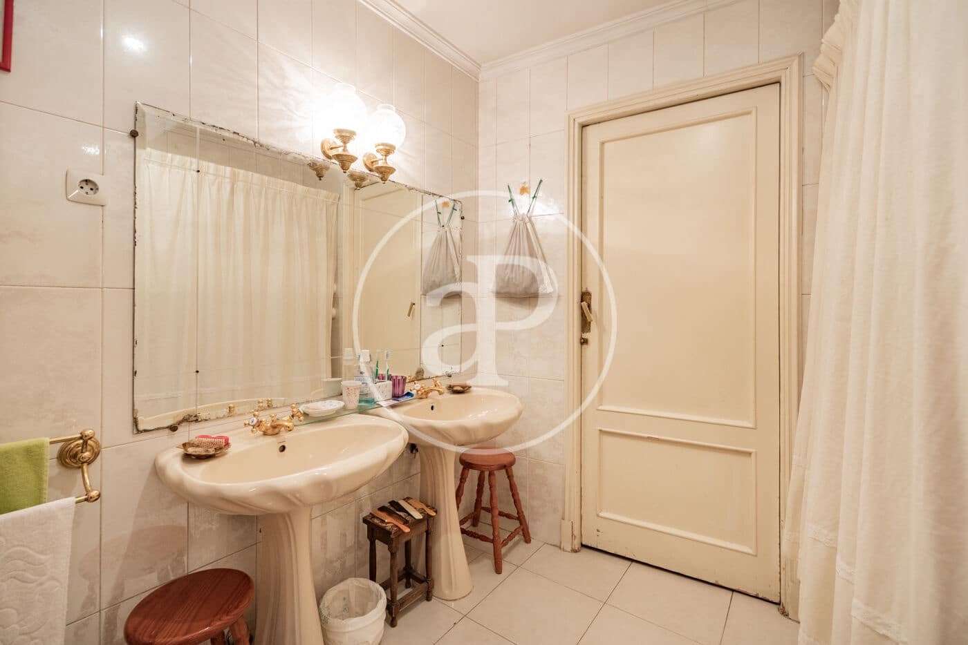 6 bedroom Apartment for sale in Madrid city - € 2,350,000 (Ref: 9698838)