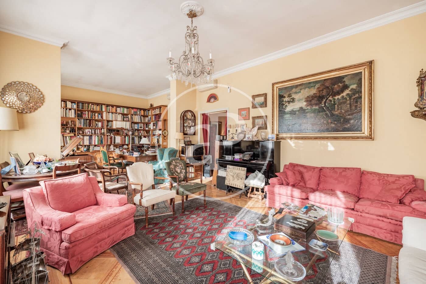 6 bedroom Apartment for sale in Madrid city - € 2,350,000 (Ref: 9698838)