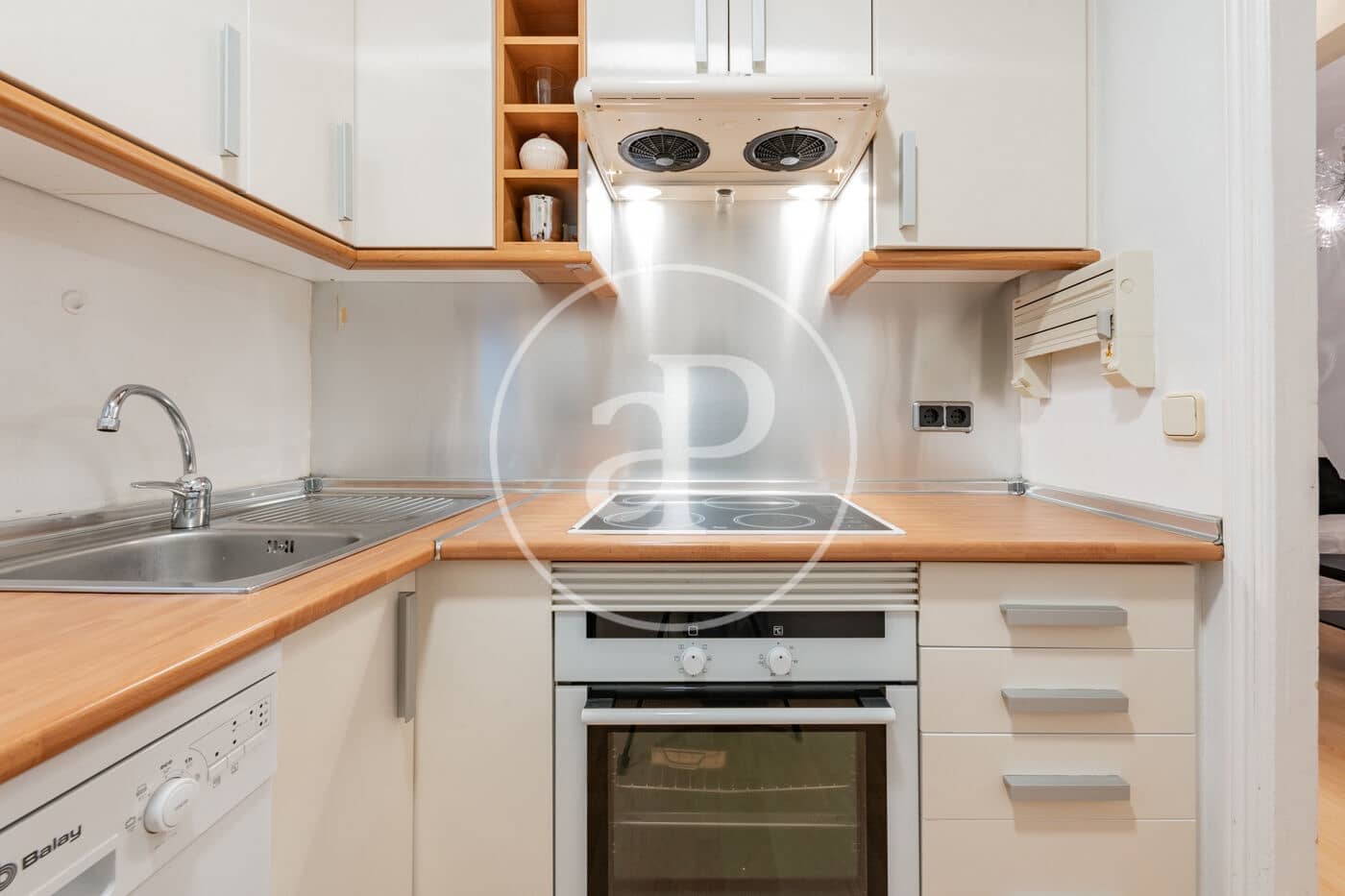 1 bedroom Apartment for rent in Madrid city - € 1,500 (Ref: 9698840)