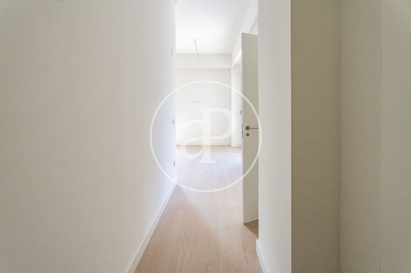 Apartment for sale in Madrid city with pool - € 850,000 (Ref: 9698844)