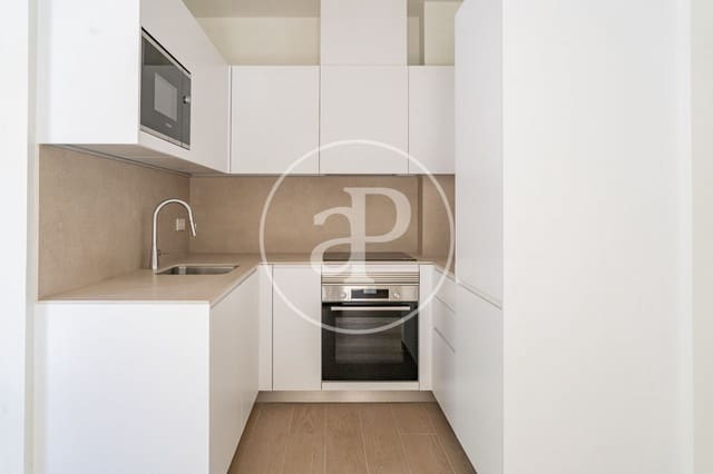 Appartement te koop in San Juan Bautista, Madrid stad met zwembad - € 850.000 (Ref: 9698844)
