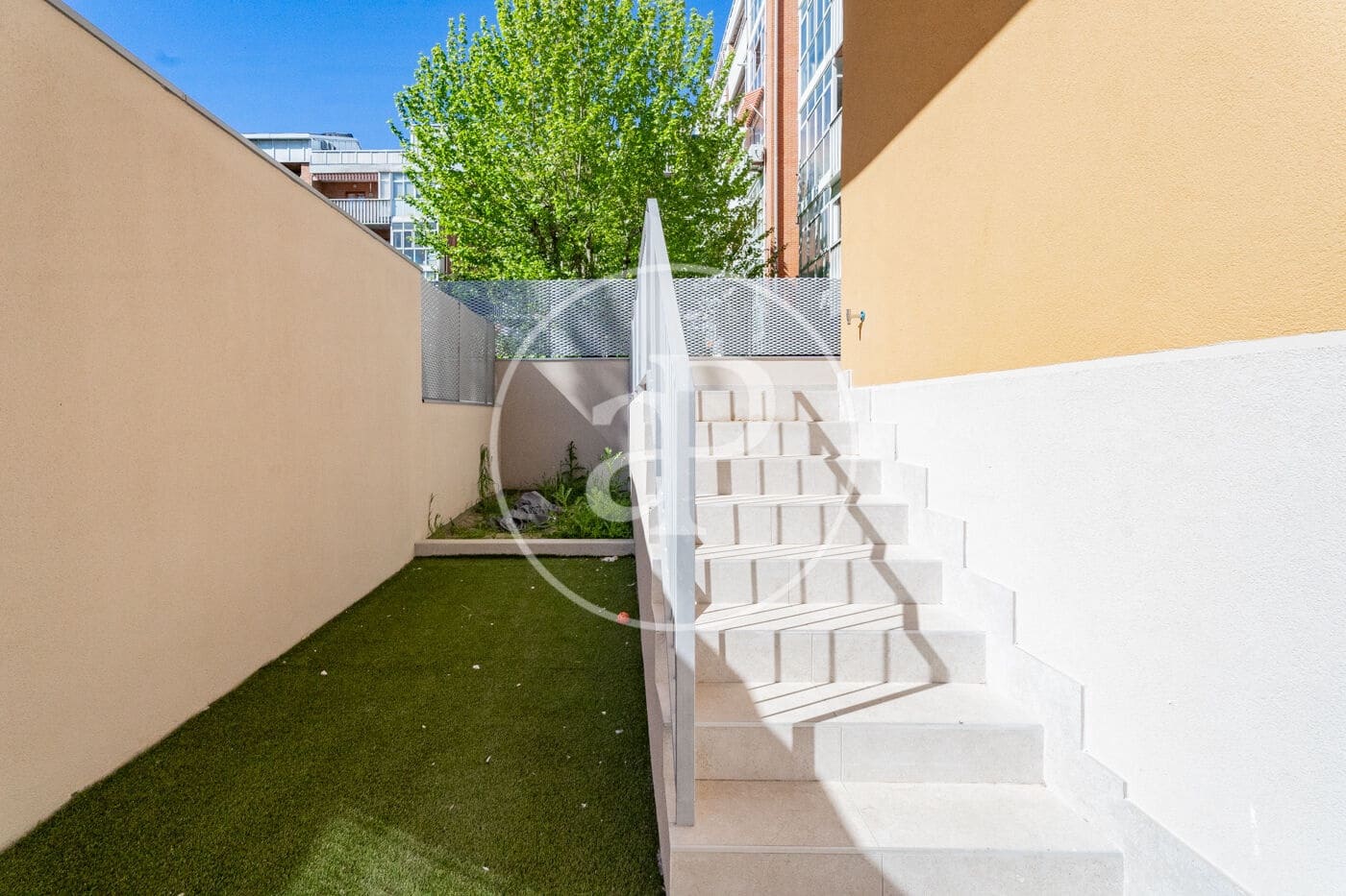 Apartment for sale in Madrid city with pool - € 850,000 (Ref: 9698844)