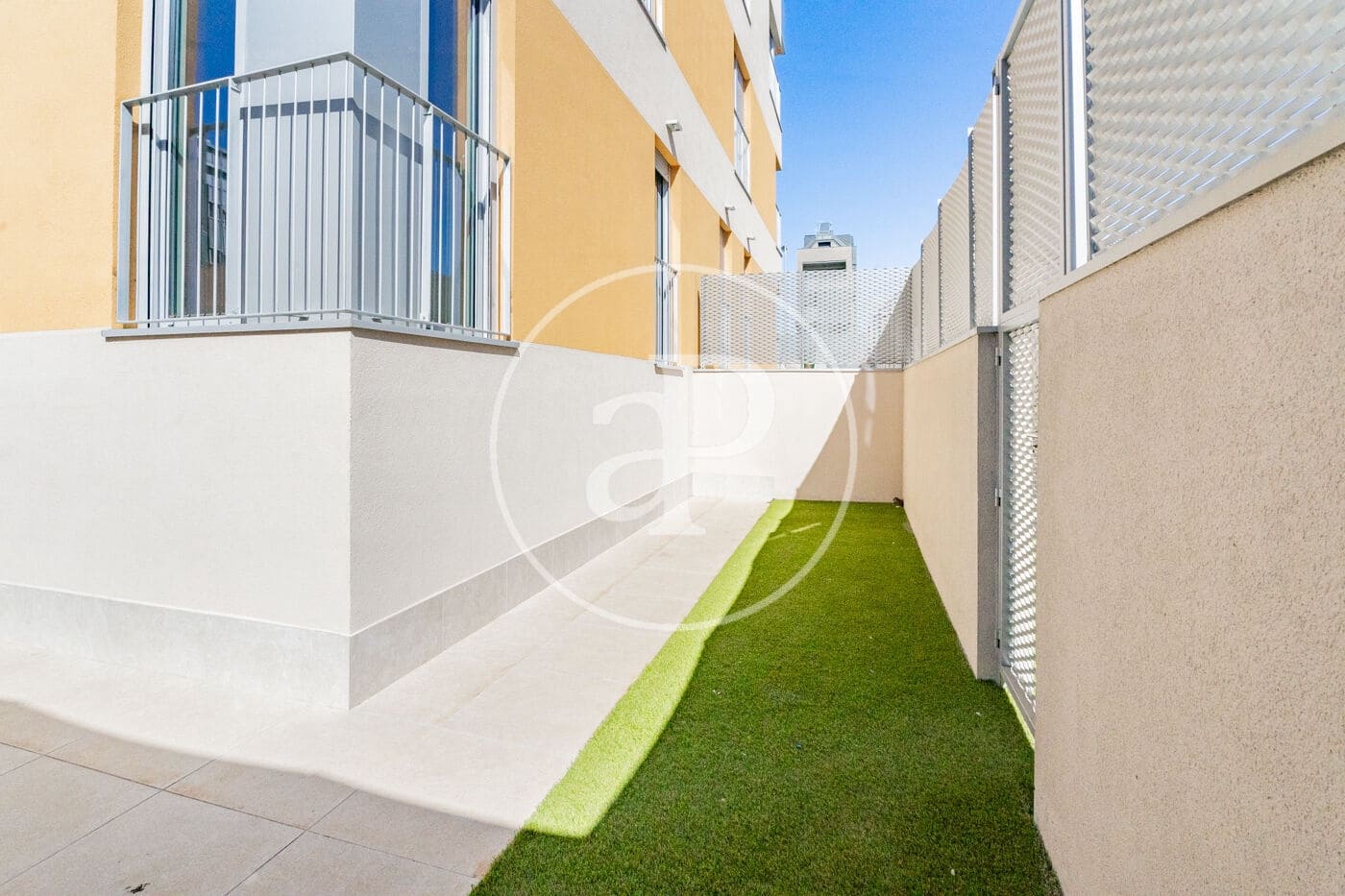 Apartment for sale in Madrid city with pool - € 850,000 (Ref: 9698844)