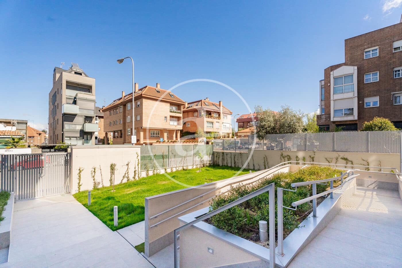 Apartment for sale in Madrid city with pool - € 850,000 (Ref: 9698844)